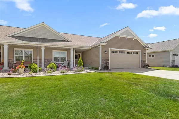 Slinger, WI 53086,2070 Farmlane DRIVE