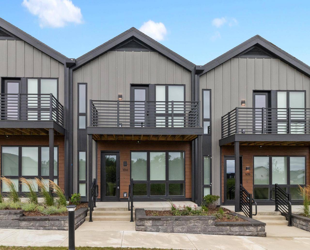 Oak Creek, WI 53154,9378 S Alder PLACE #104