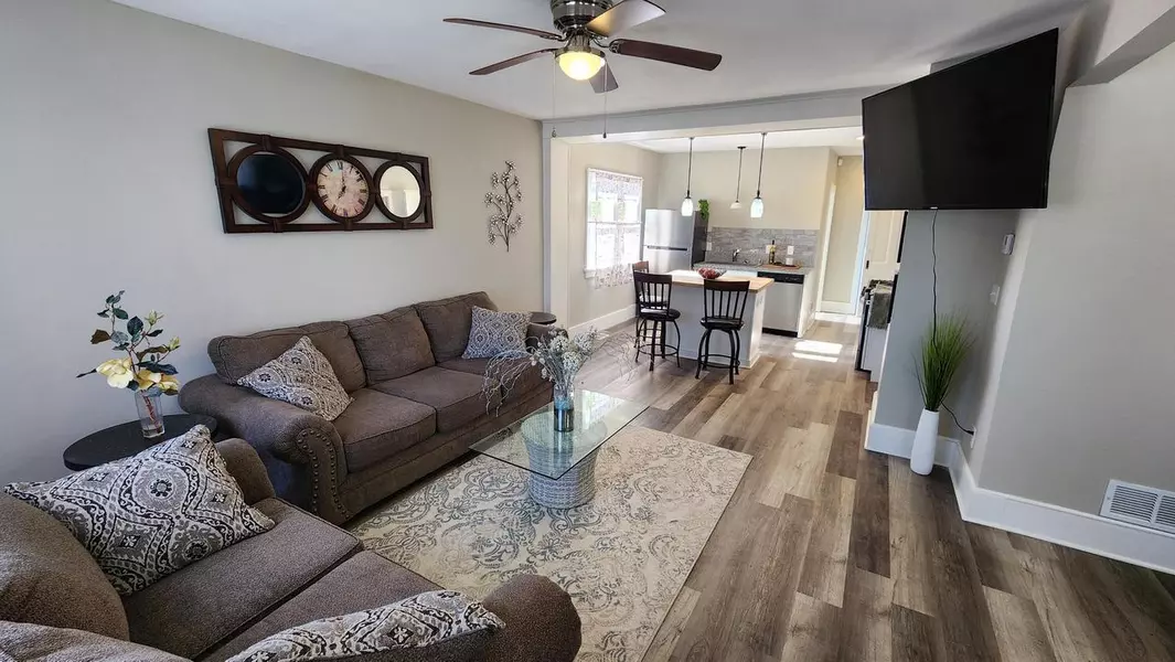 3644 E Carpenter AVENUE, Cudahy, WI 53110