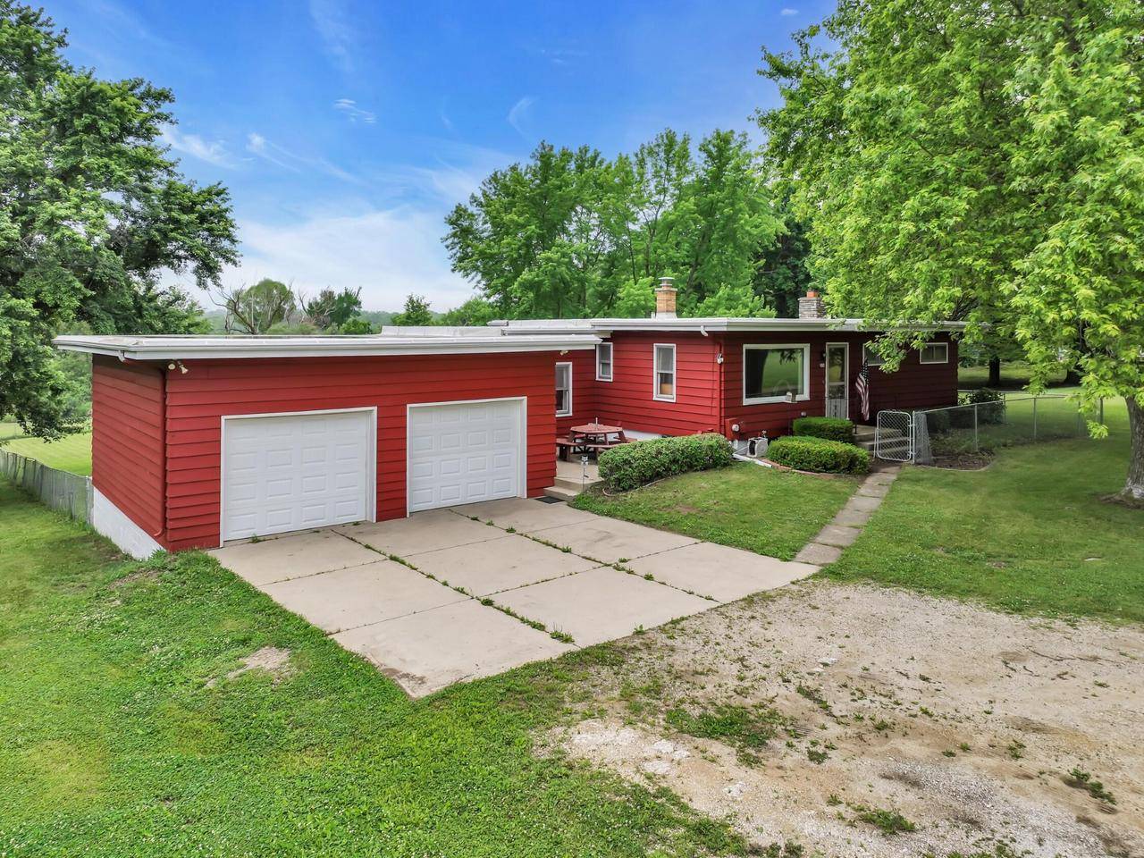 630 S Wisconsin STREET, Whitewater, WI 53190