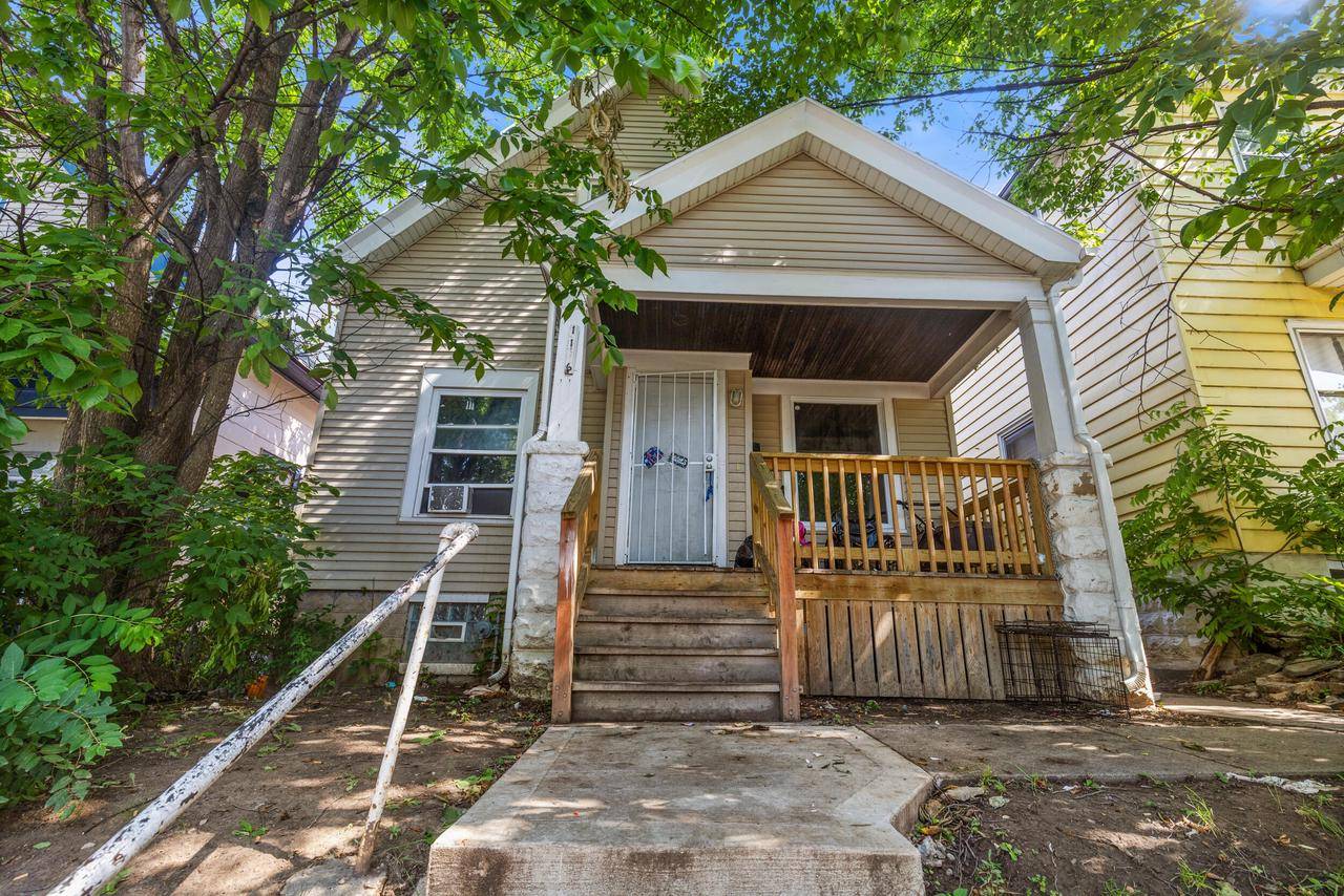 1116 W Keefe AVENUE, Milwaukee, WI 53206