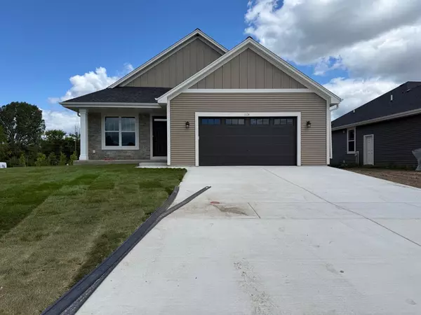 Pewaukee, WI 53072,1136 Oxbow COURT