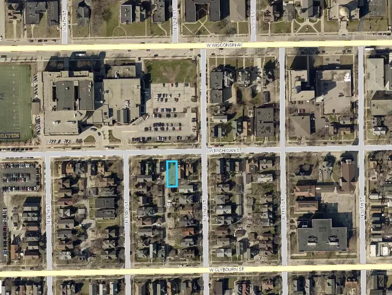 3215 W MICHIGAN STREET, Milwaukee, WI 53208