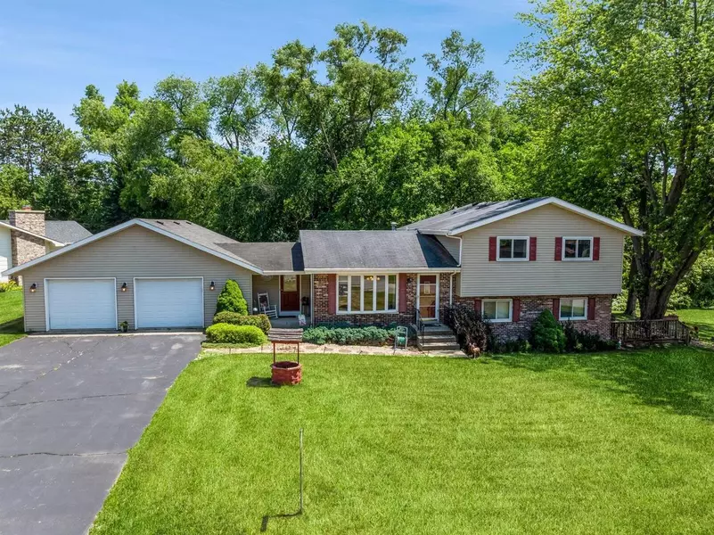 33015 75th STREET, Burlington, WI 53105