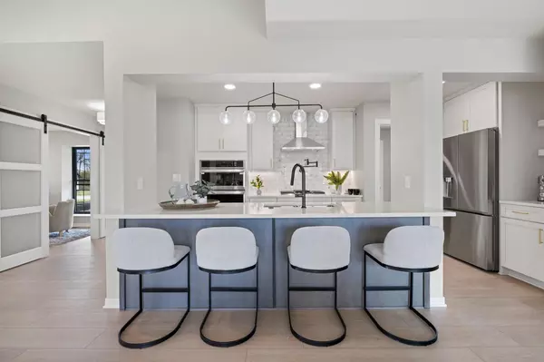 Menomonee Falls, WI 53051,N54W19358 Broadwing PLACE