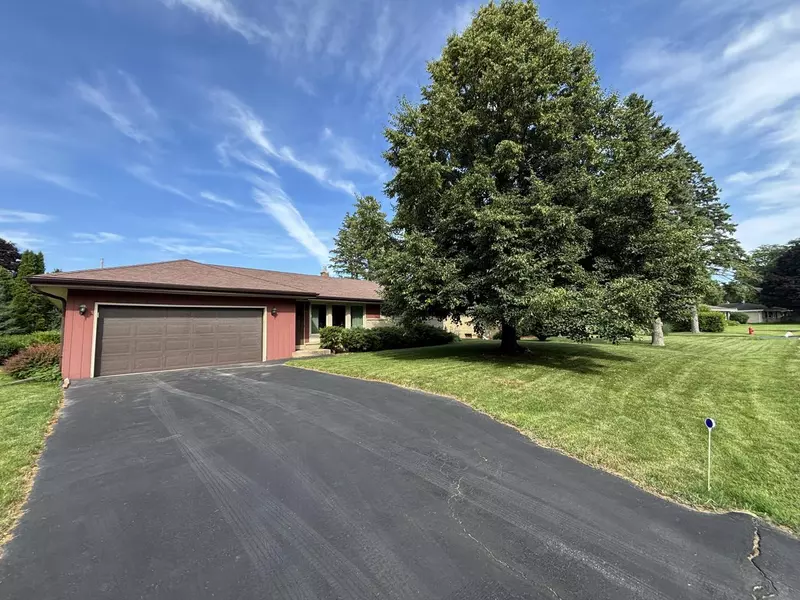 7658 N Delta PLACE, Milwaukee, WI 53223