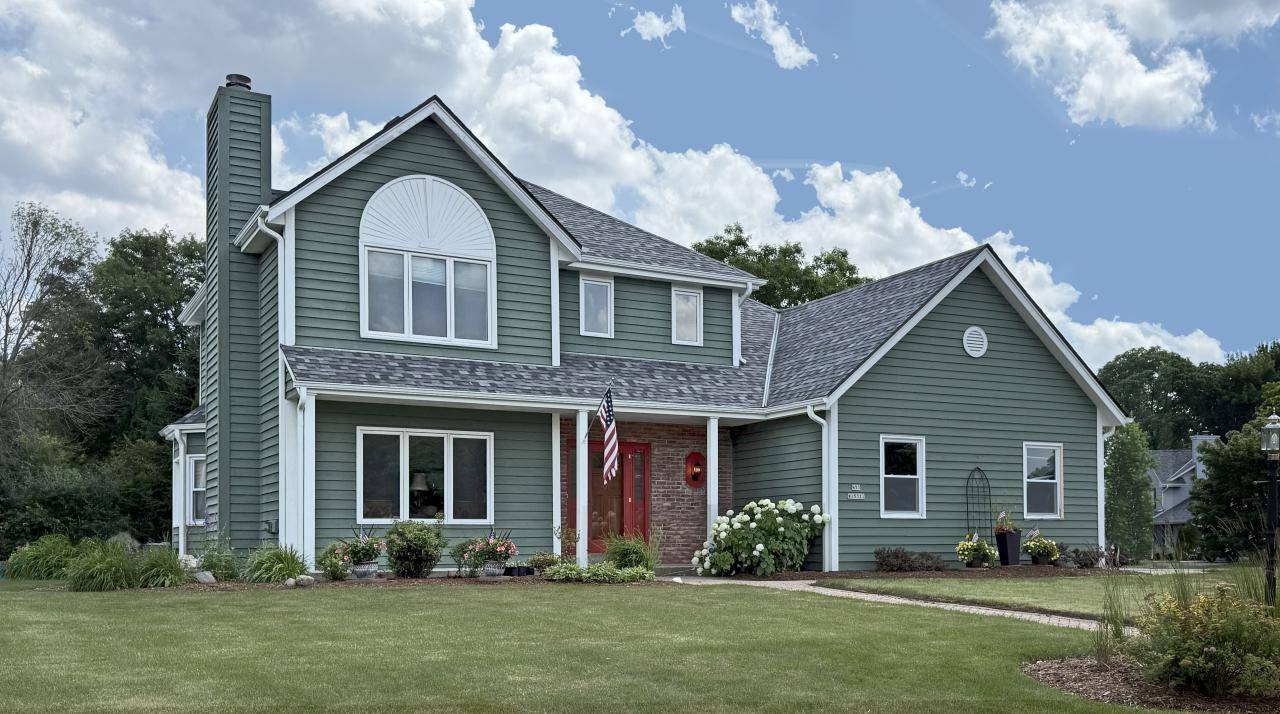 N53W15321 Balsam DRIVE, Menomonee Falls, WI 53051
