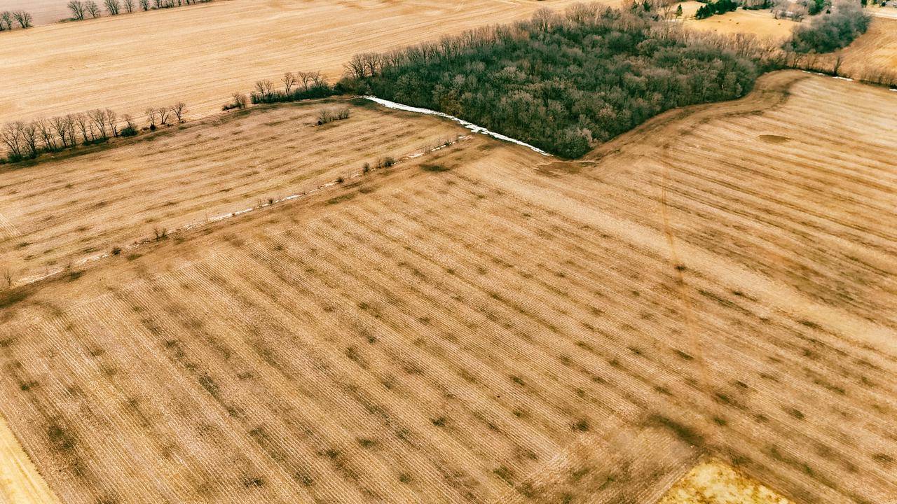 Lt0 COUNTY HIGHWAY J, East Troy, WI 53120