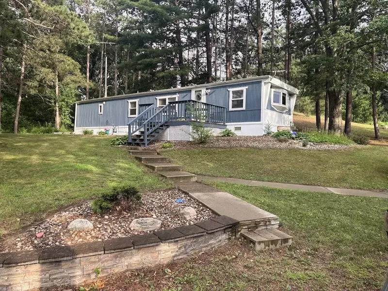 W5075 County Road K, Montello, WI 53949