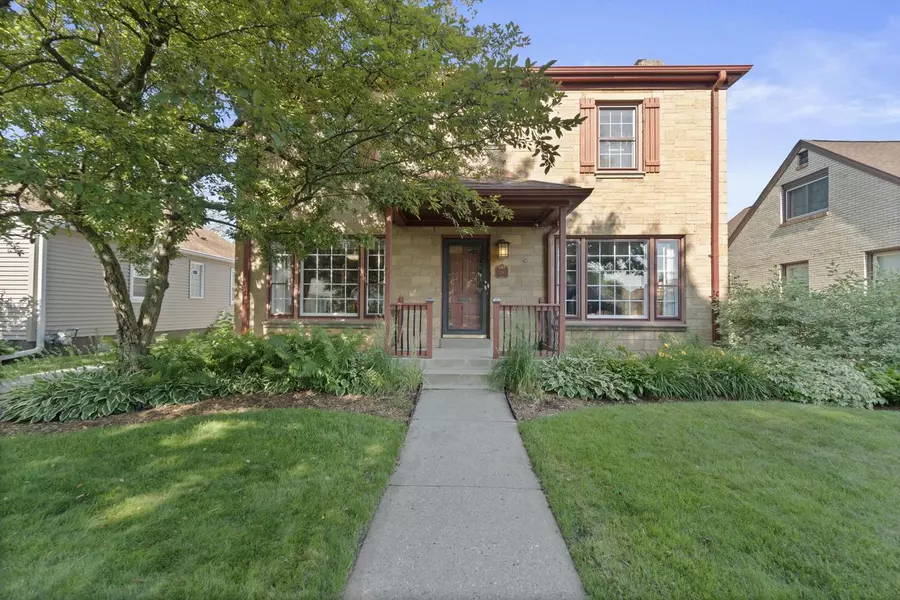 2363 S 83rd STREET, West Allis, WI 53219