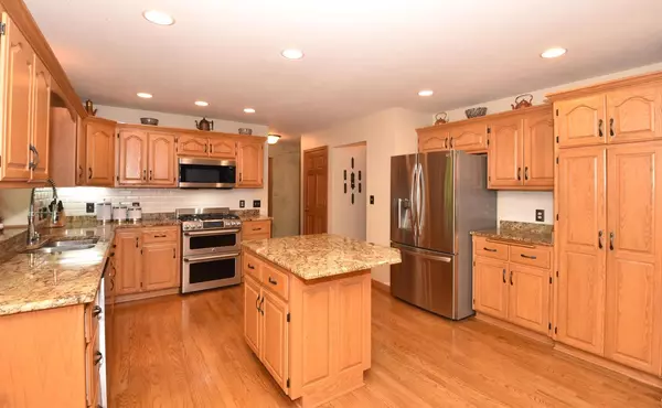 Franklin, WI 53132,4562 W Martinton COURT