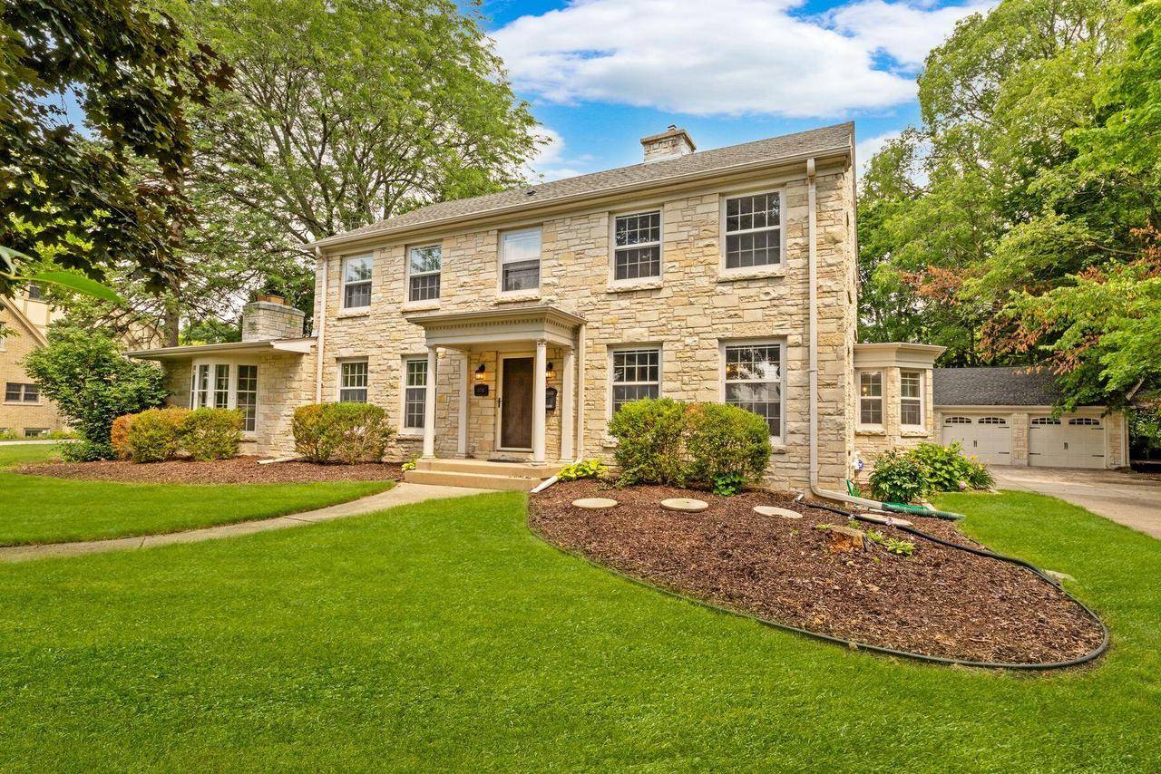 N87W15750 Kenwood BOULEVARD, Menomonee Falls, WI 53051