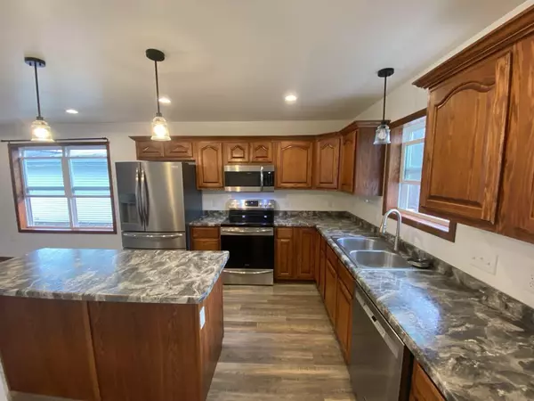 Marshfield, WI 54449,302 N Peach AVENUE