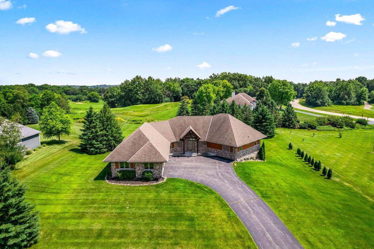 229 Cypress POINT, North Prairie, WI 53153