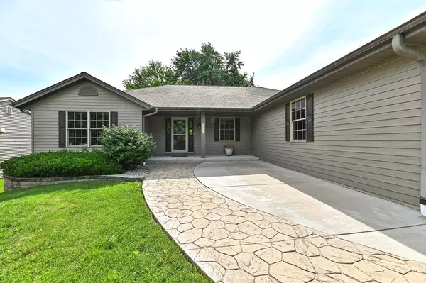 Greenfield, WI 53228,4232 S 95th STREET