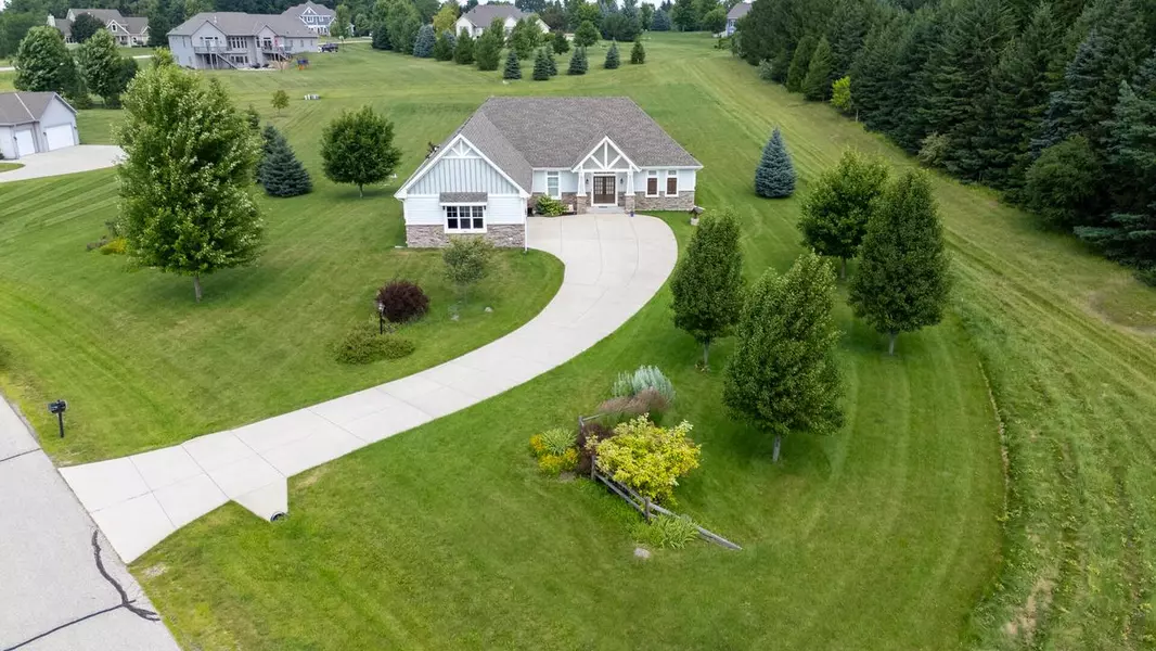 4224 Meadowlark LANE, Hubertus, WI 53033