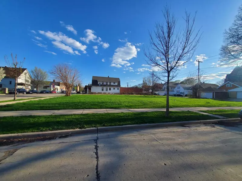 3885 N PORT WASHINGTON AVENUE #3897, Milwaukee, WI 53212