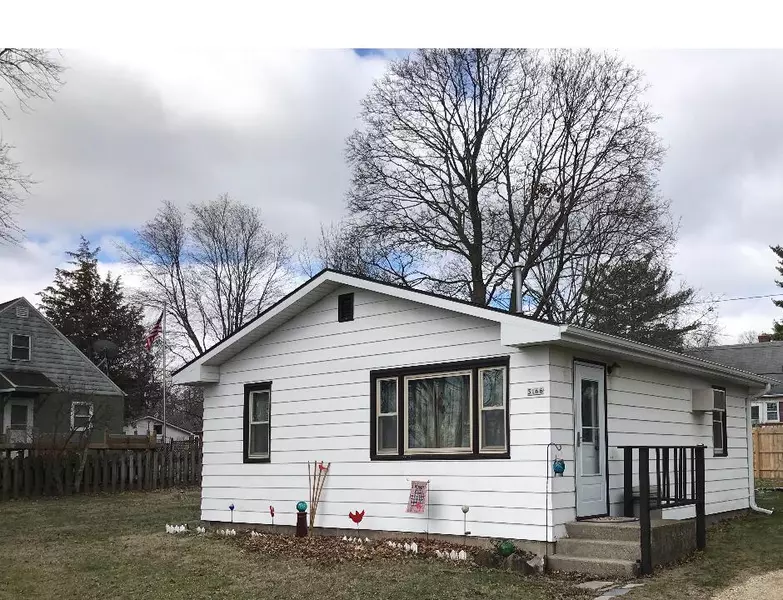 3166 East DRIVE, Lake Geneva, WI 53147