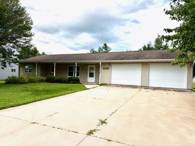 812 Adams STREET E, Caledonia, MN 55921