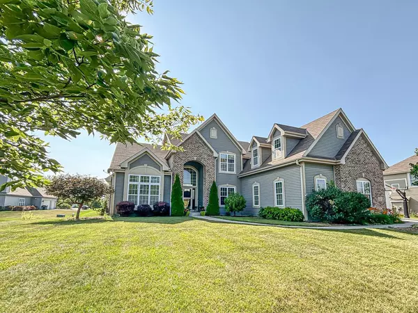 W192N5827 Spencers PASS, Menomonee Falls, WI 53051