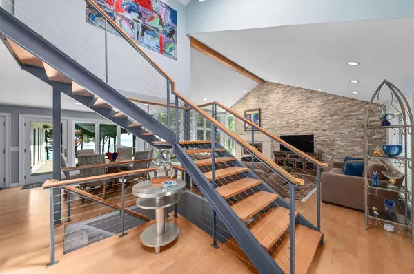 Port Washington, WI 53074,4328 High Point Beach ROAD