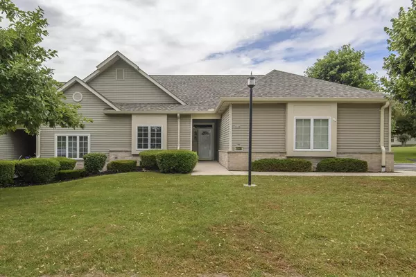 5355 S Butterfield WAY, Greenfield, WI 53221