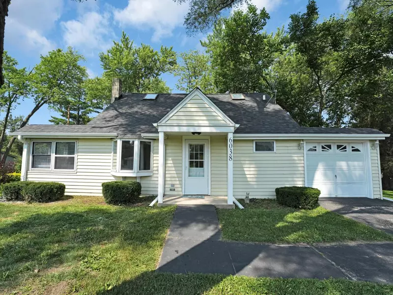 6038 247th AVENUE, Salem, WI 53168