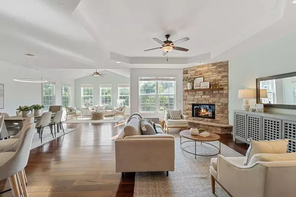 Mequon, WI 53092,7208 W River Birch DRIVE