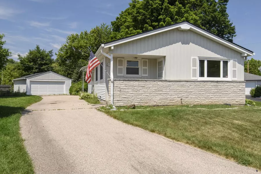 W183N8591 Lawrence COURT, Menomonee Falls, WI 53051