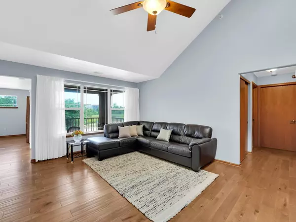 Franklin, WI 53132,3053 W Drexel AVENUE #124