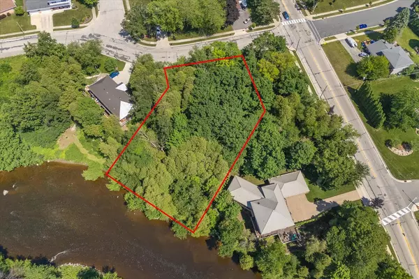 Grafton, WI 53024,1895 16TH AVENUE #Lt2, CSM 3934