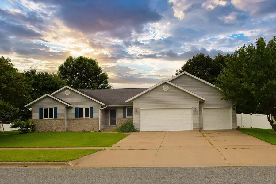 1026 Valley Vue DRIVE, Onalaska, WI 54650