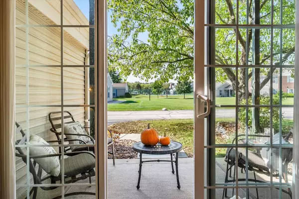 Pewaukee, WI 53072,N16W26549 Tall Reeds LANE #A