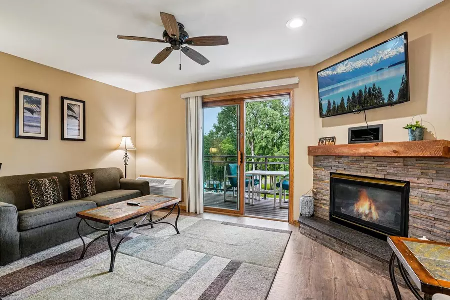 111 Center STREET #324, Lake Geneva, WI 53147