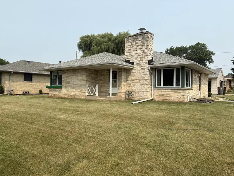 3874 E Ramsey AVENUE, Cudahy, WI 53110