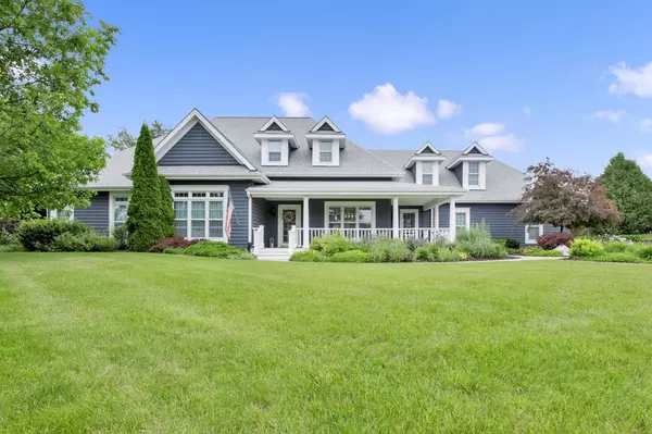 742 Charolais DRIVE, Slinger, WI 53086