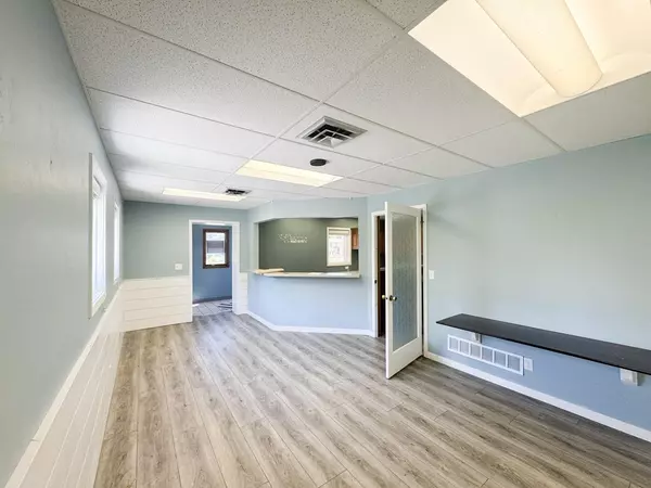 Kewaskum, WI 53040,1204 Fond du Lac AVENUE