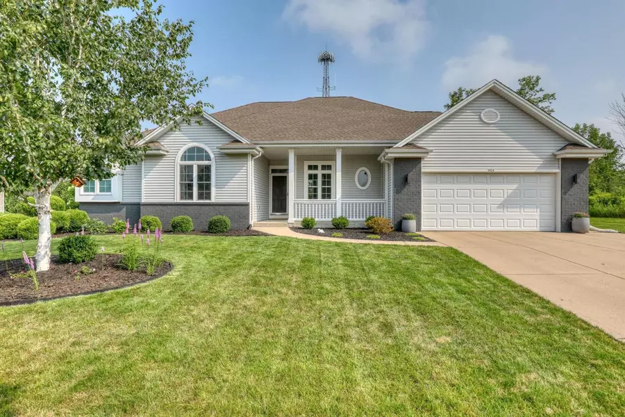 2024 Ottawa LANE, Grafton, WI 53024