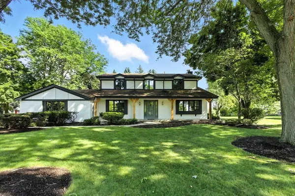 20025 Freedom COURT, Brookfield, WI 53045