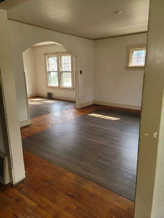 2802 Clark STREET, Manitowoc, WI 54220