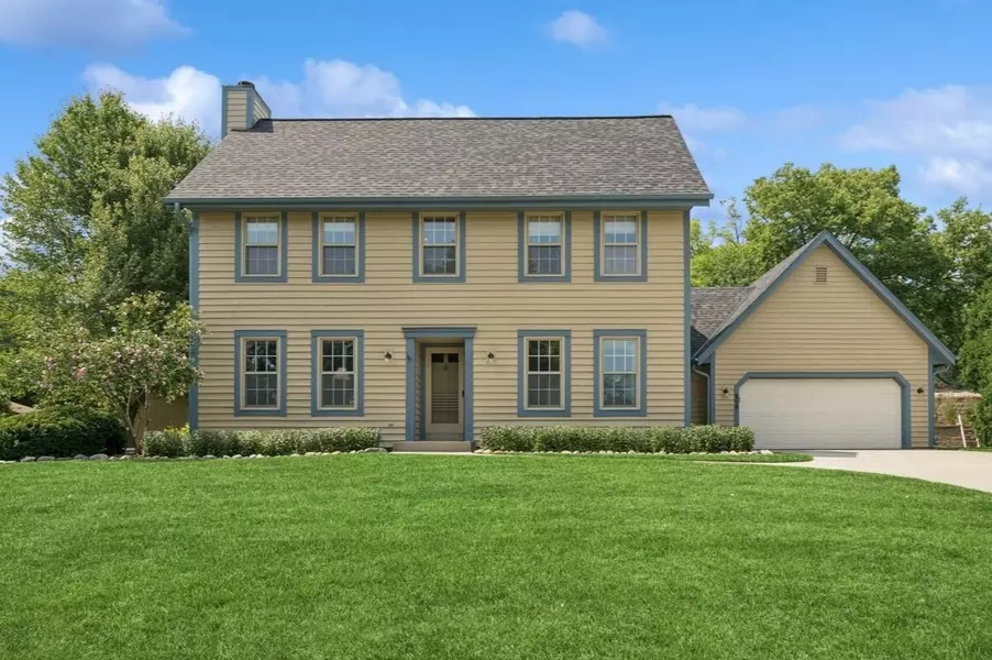 7967 S 67th STREET, Franklin, WI 53132