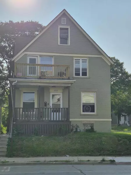 2519 N 35th STREET, Milwaukee, WI 53210