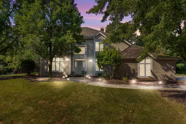 10137 N Kenilworth COURT, Mequon, WI 53092