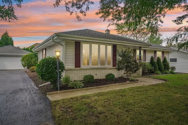 6129 S 38th STREET, Greenfield, WI 53221