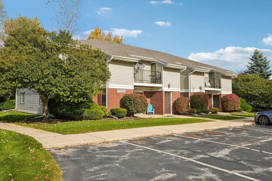 N110W17098 Ashbury LANE #5, Germantown, WI 53022