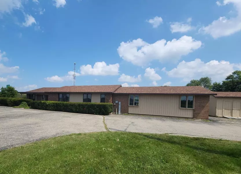 205 County Road H, Elkhorn, WI 53121