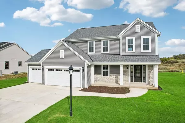 2684 Mapleton AVENUE, East Troy, WI 53120