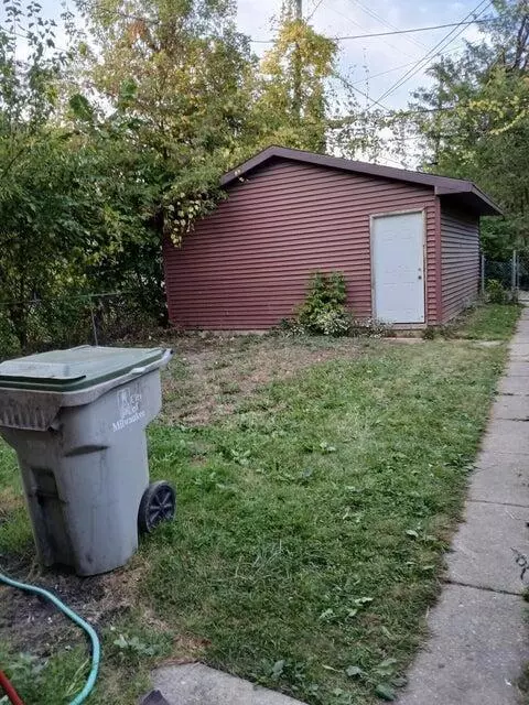 Milwaukee, WI 53209,3214 W Fairmount AVENUE #3214A