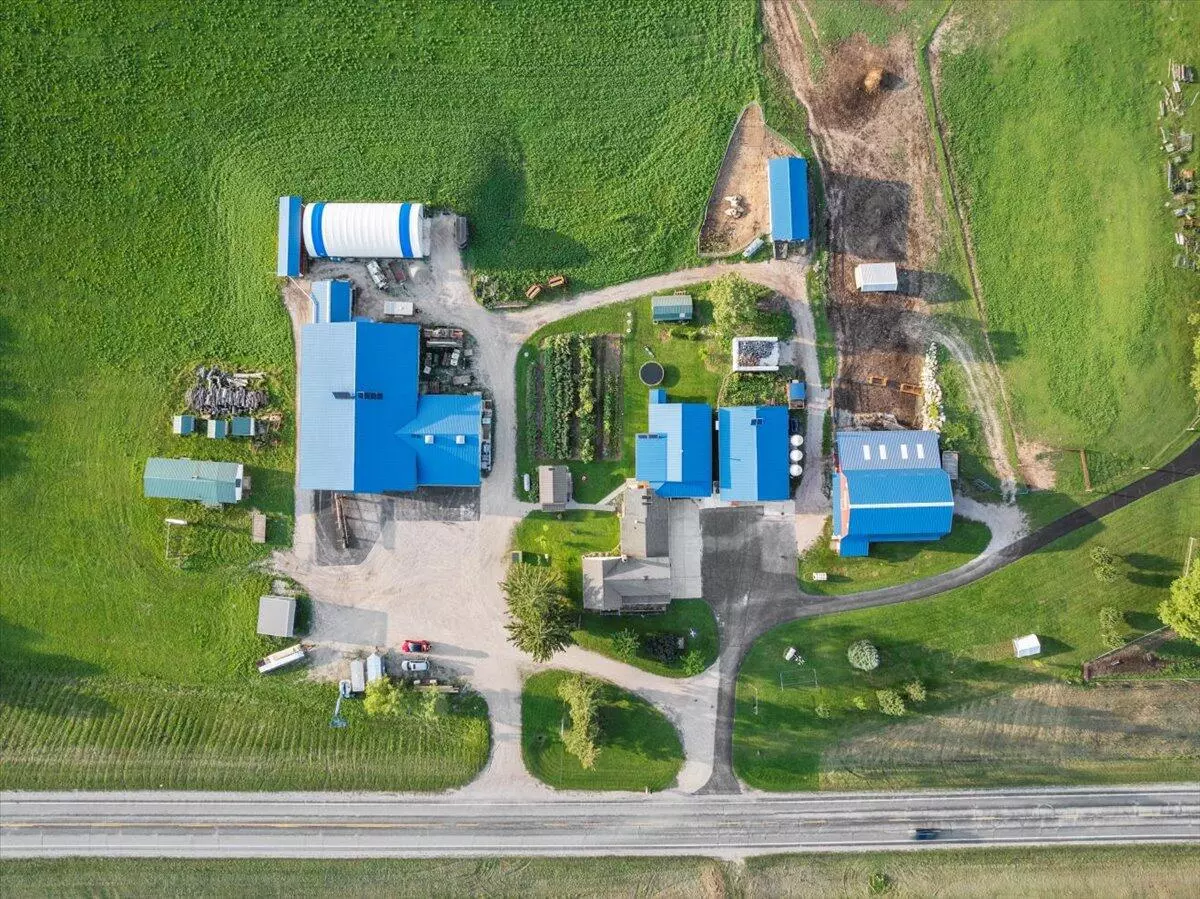 New Holstein, WI 53061,W1250 County Road HH