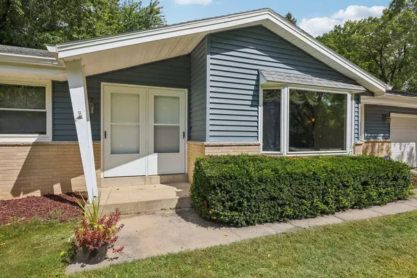 New Berlin, WI 53146,21380 W Glengarry ROAD